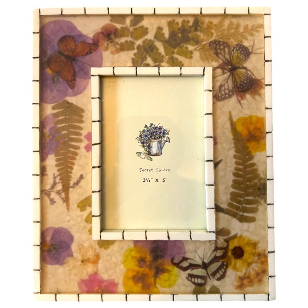 SECRET GARDEN Frame Freestanding